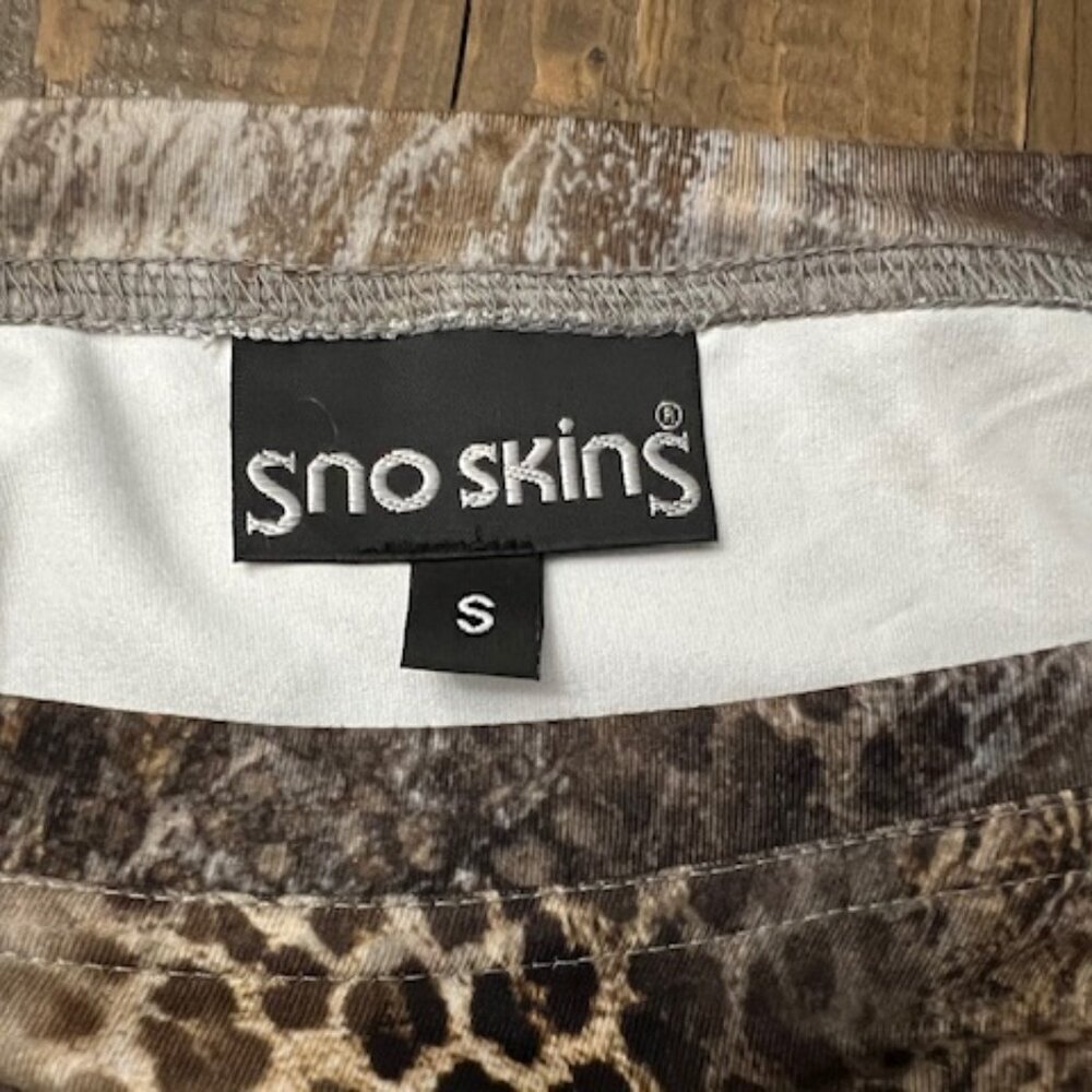 Sno Skins Long Sleeve Pullover Animal Print Bias Cut Top Size S - Picture 4 of 4